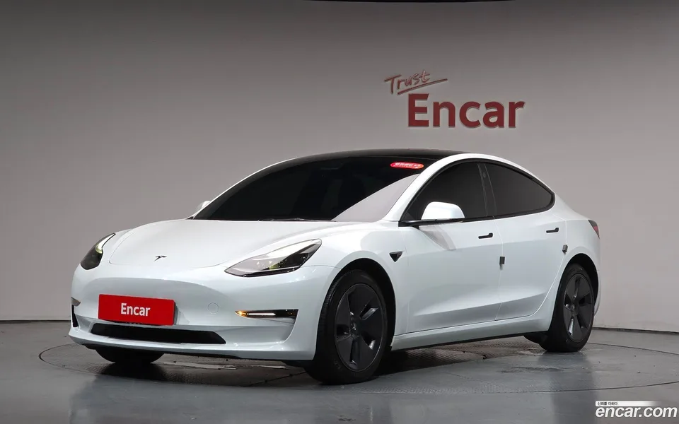 Tesla Model 3 2022