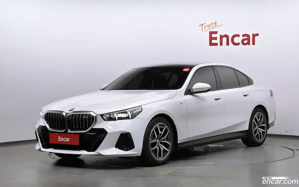BMW 5 Series 2024
