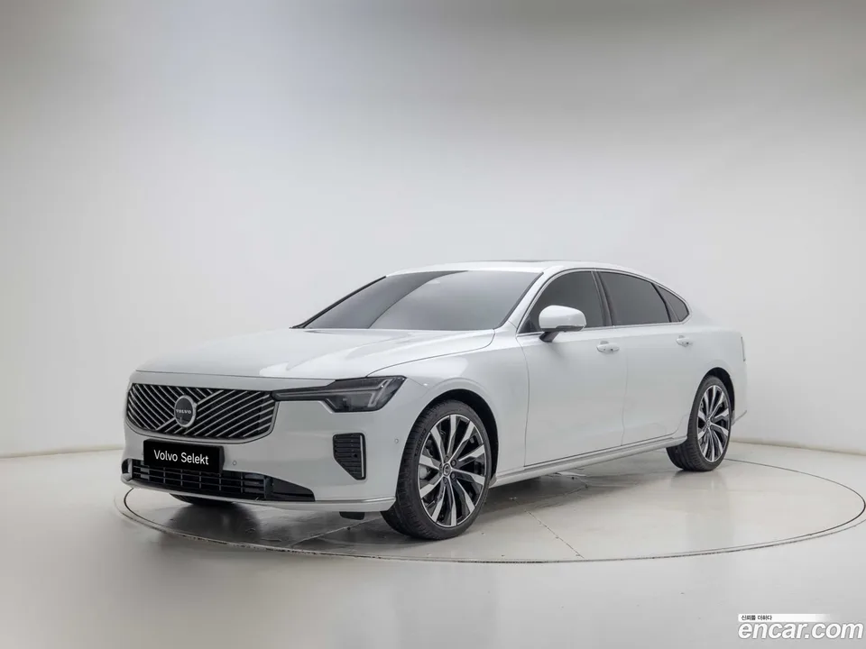 Volvo S90 2026