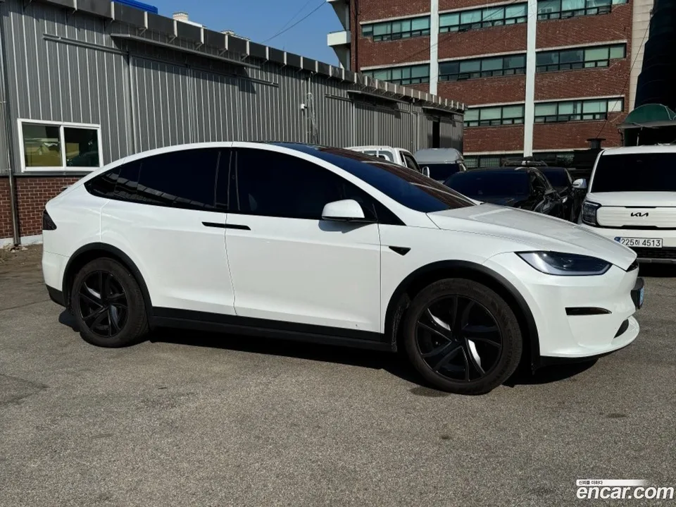 Tesla Model X 2026