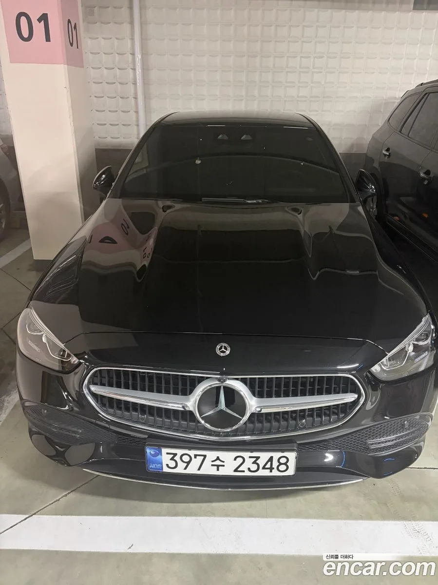 Mercedes-Benz C-Class 2024