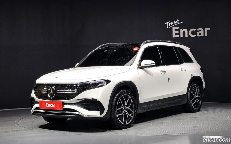 Mercedes-Benz EQB 2023