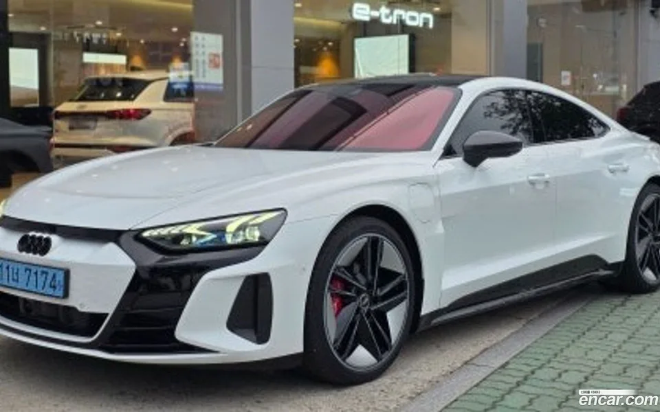 Audi RS e-tron GT 2023
