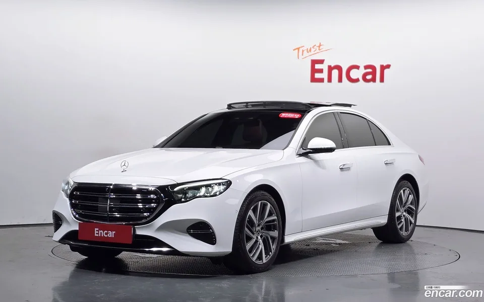 Mercedes-Benz E-Class 2024