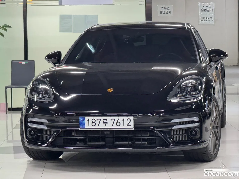 Porsche Panamera (971) 2023