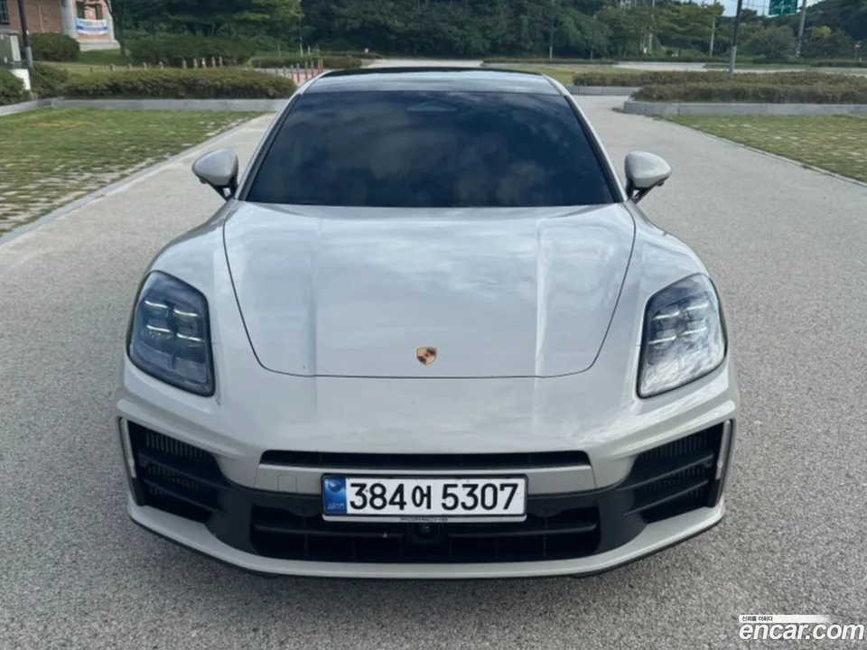 Porsche Panamera (976) 2026