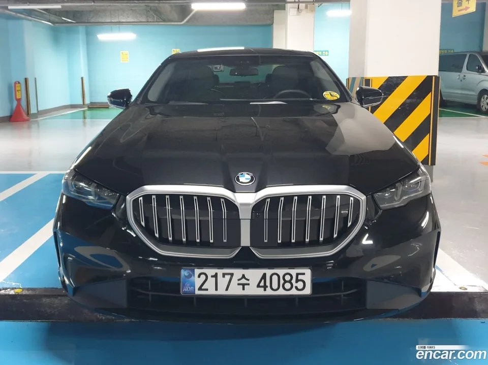 BMW 5 Series 2023