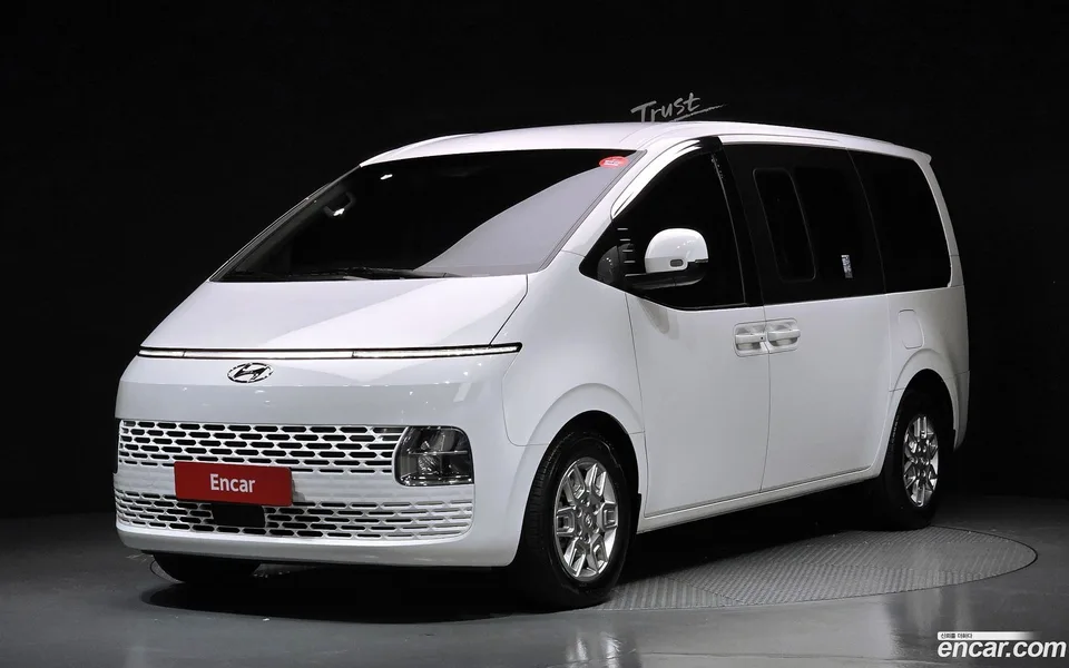 Hyundai Staria 2024