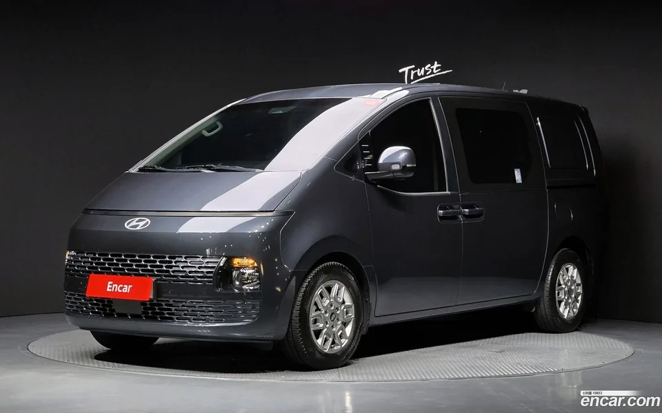 Hyundai Staria 2024