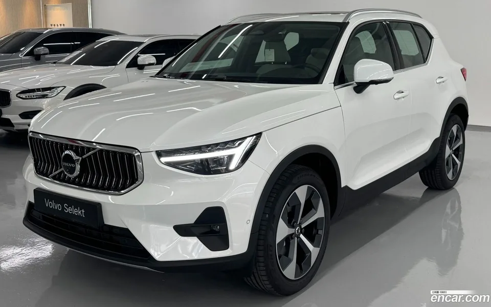 Volvo XC40 2026