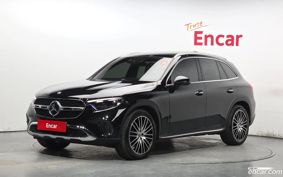 Mercedes-Benz GLC-Class GLC300 4MATIC 2025 — фото 1, купить с доставкой в Москву