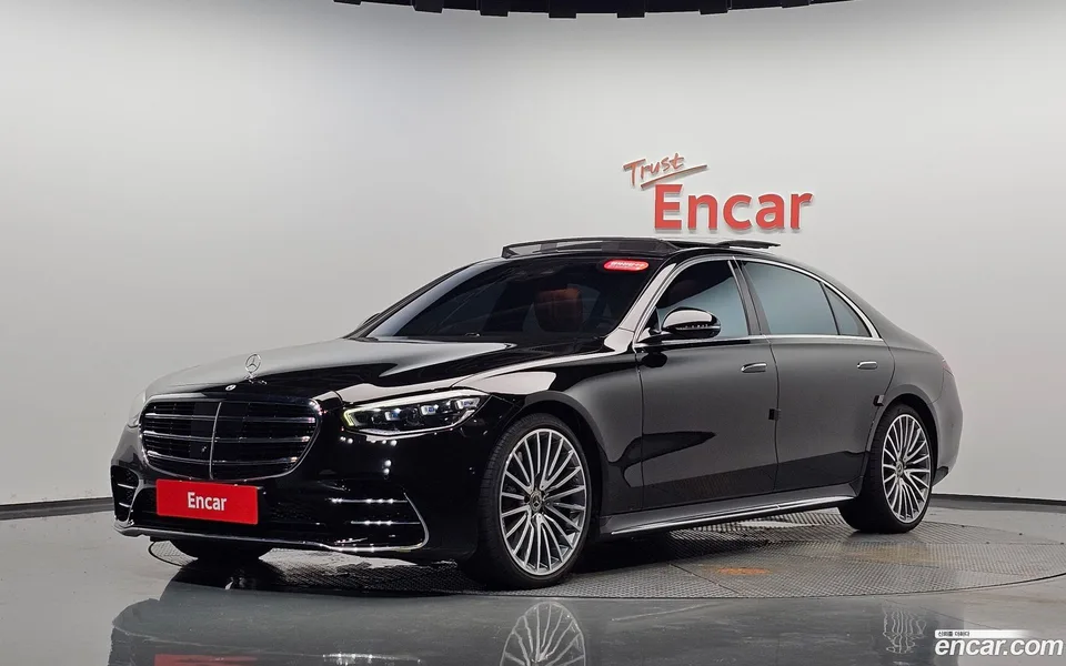 Mercedes-Benz S-Class 2024