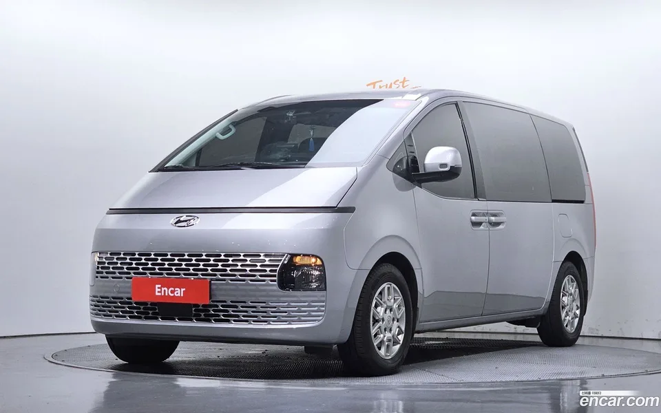 Hyundai Staria 2023