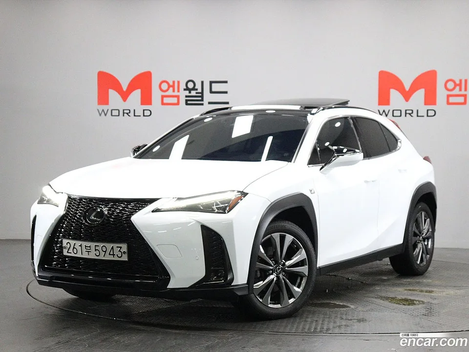 Lexus UX 250h 2024