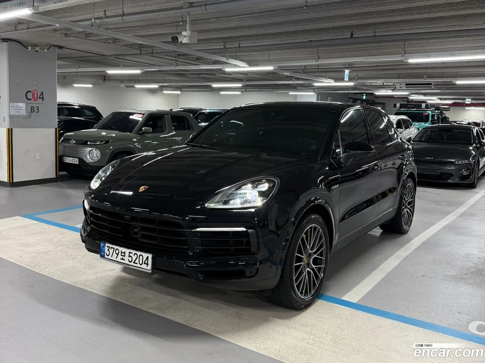Porsche Cayenne 2022