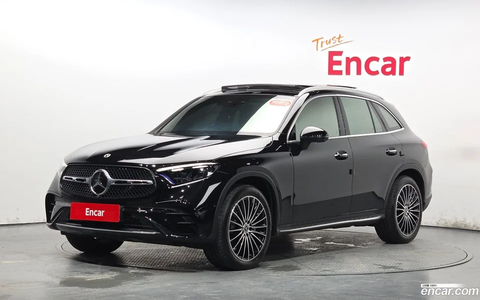 Mercedes-Benz GLC-Class 2023