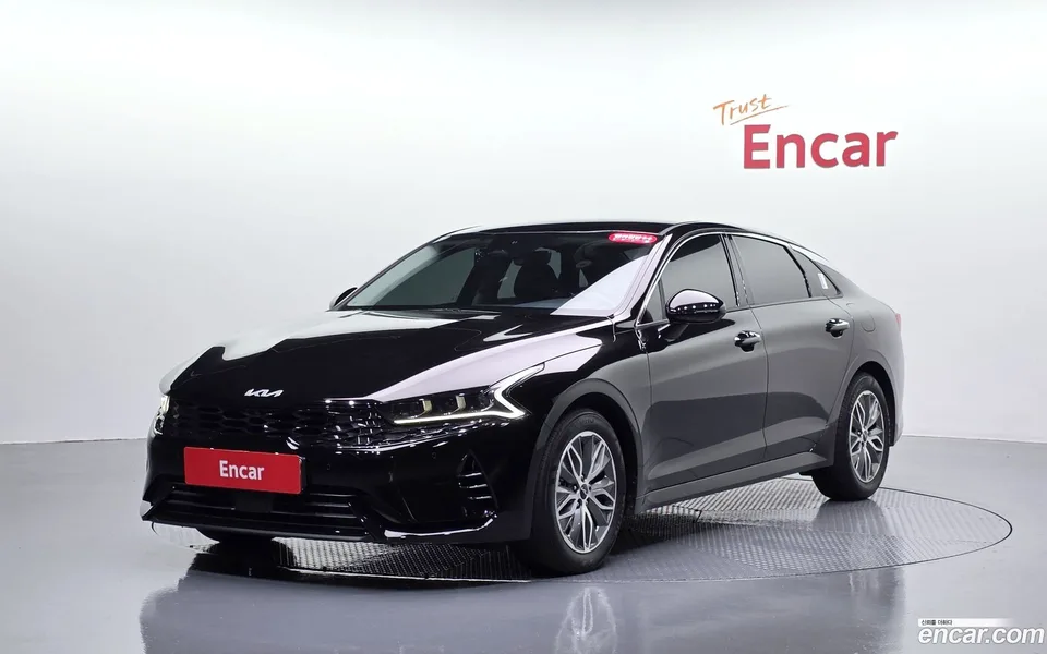 Kia K5 Hybrid 2023