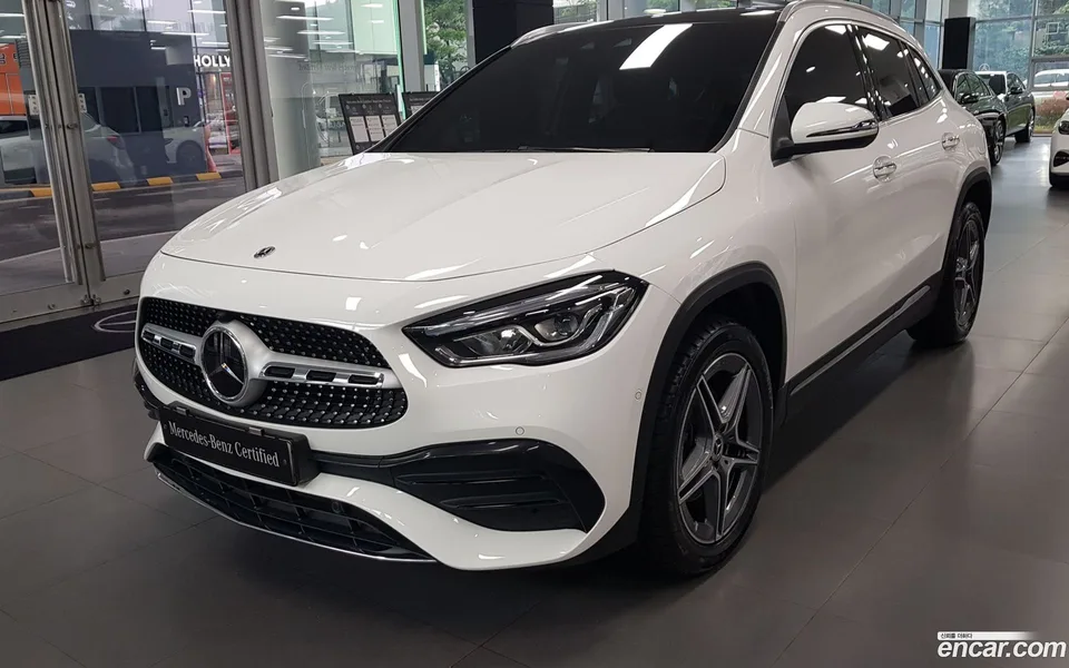 Mercedes-Benz GLA-Class 2023