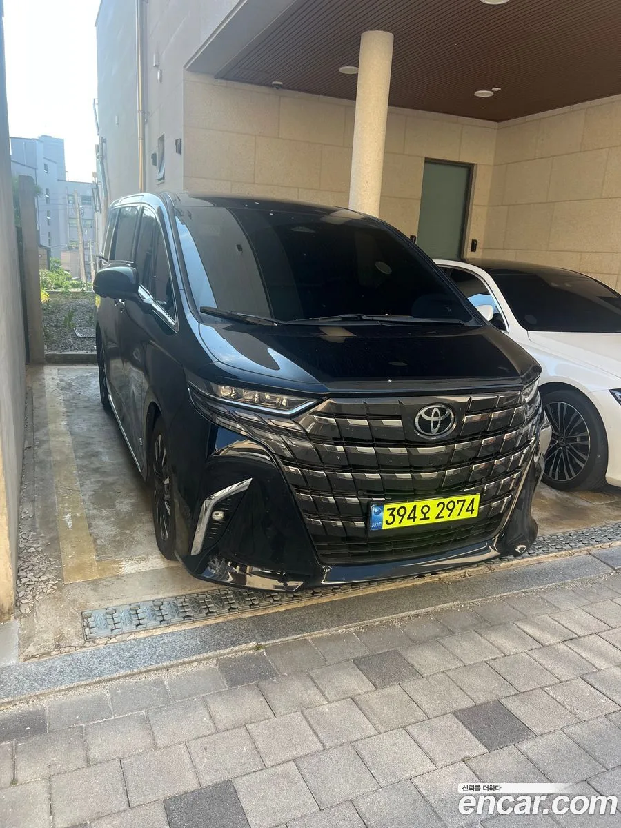 Toyota Alphard 2025