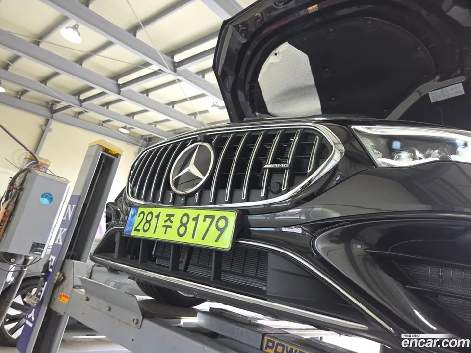 Mercedes-Benz E-Class 2025
