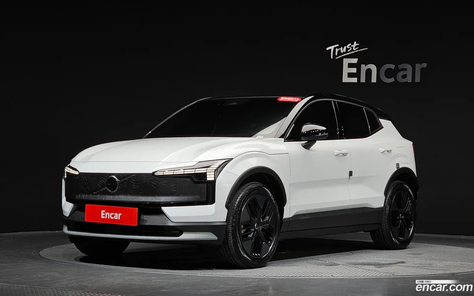 Volvo EX30 Cross Country 2025