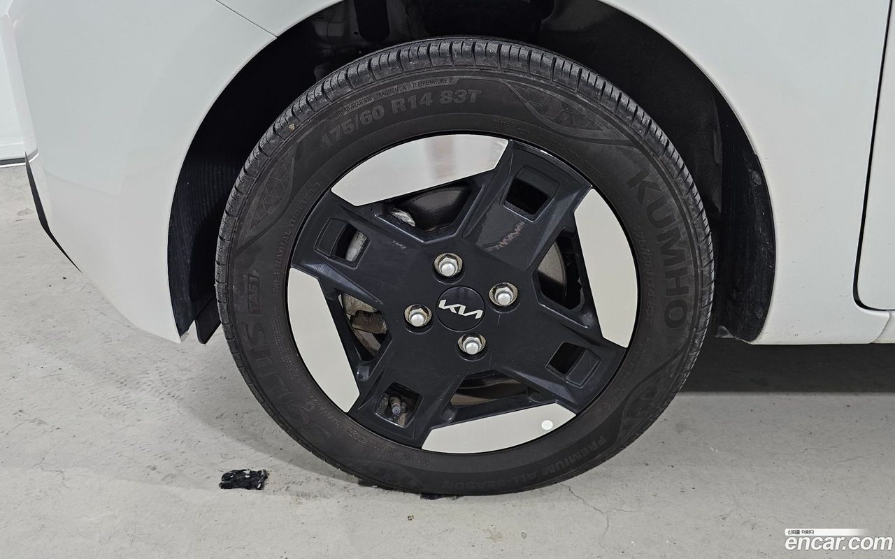 Kia Ray EV 2023 — 2