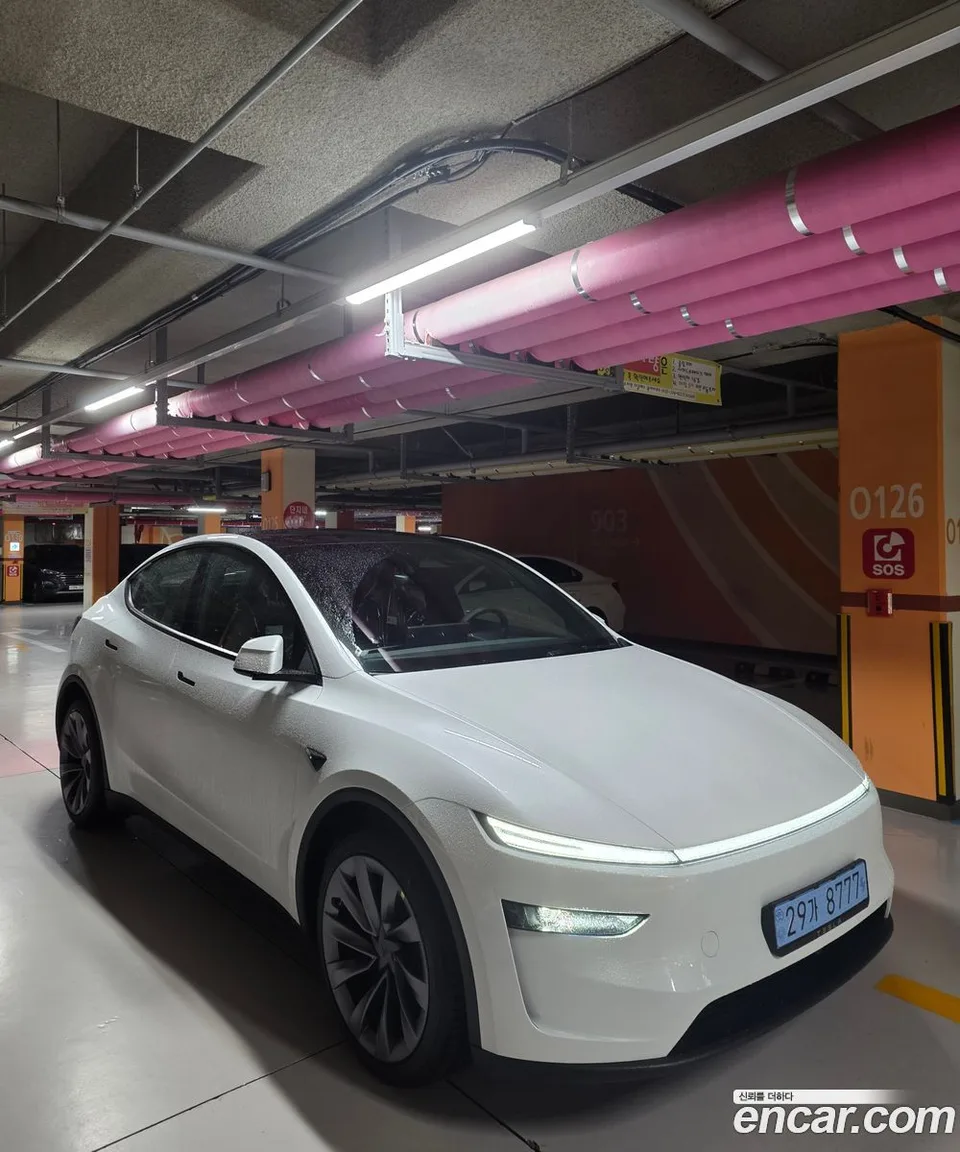 Tesla Model Y 2026