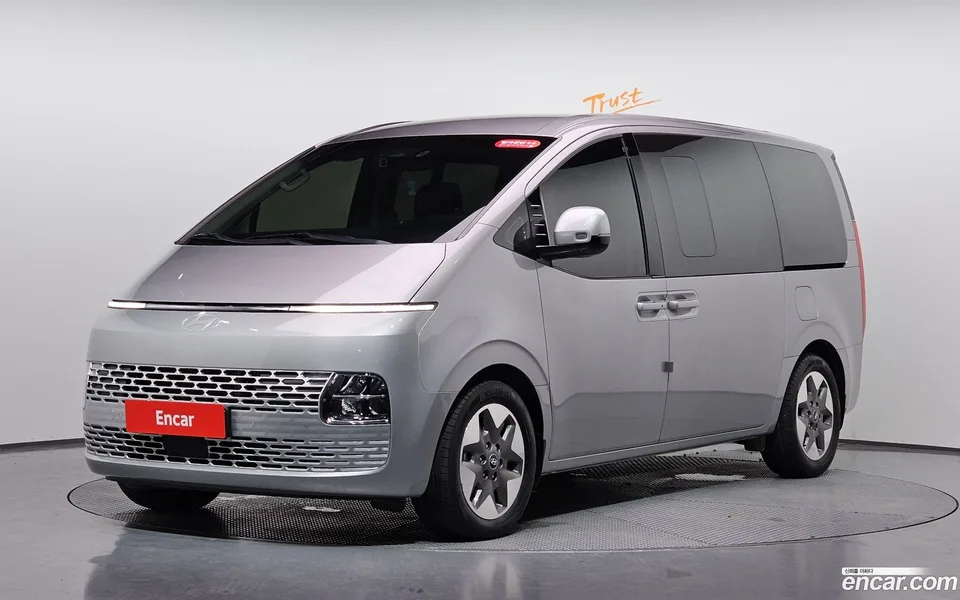 Hyundai Staria 2024