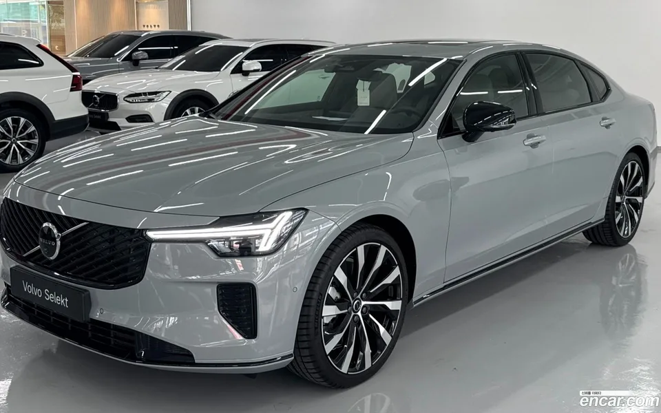 Volvo S90 2026