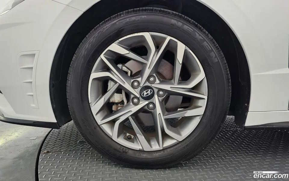 Hyundai Sonata 2.0 2023 — миниатюра 2