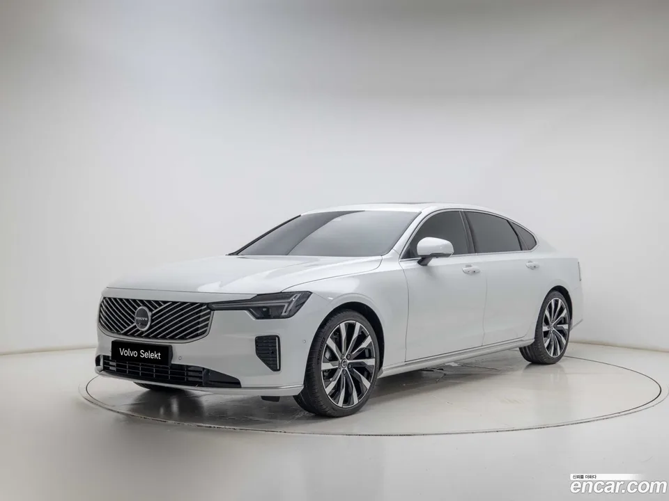 Volvo S90 2026