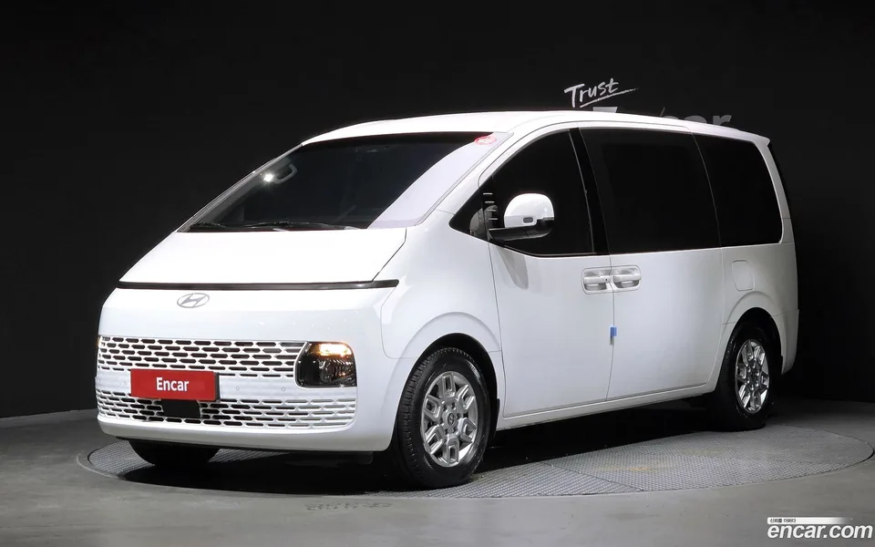 Hyundai Staria 2024