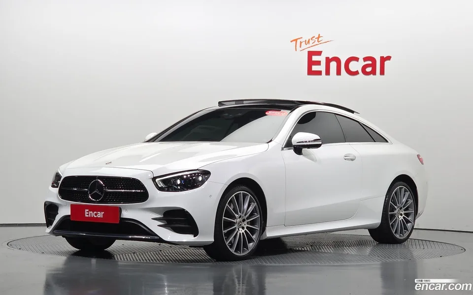 Mercedes-Benz E-Class 2022