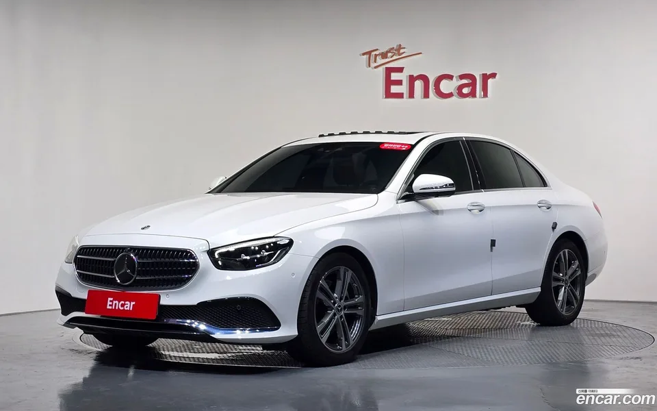 Mercedes-Benz E-Class 2023
