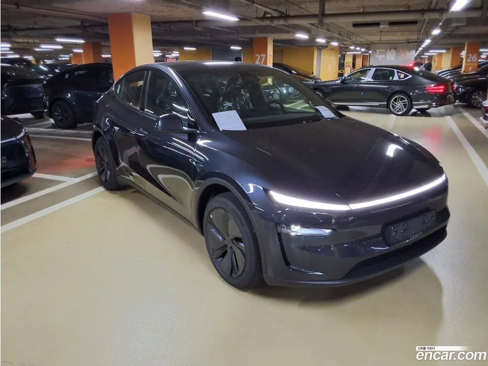 Tesla Model Y 2026