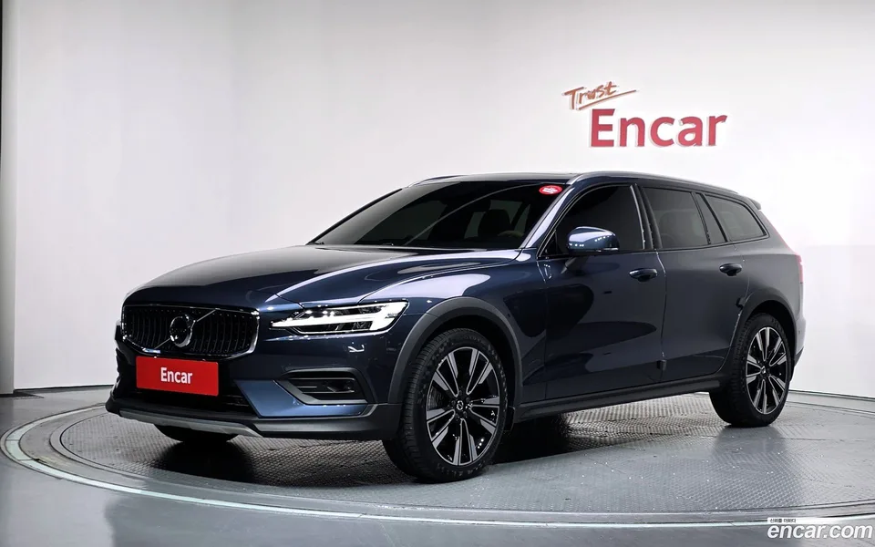 Volvo V60 Cross Country 2022