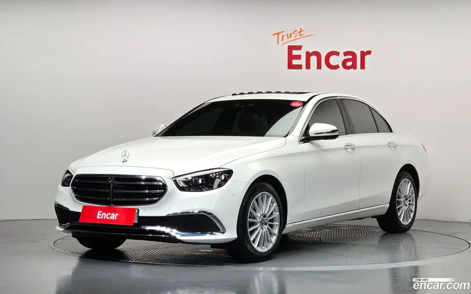 Mercedes-Benz E-Class 2023