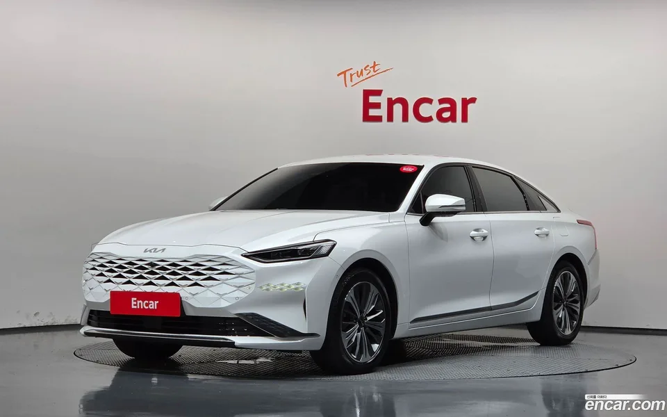 Kia K8 Hybrid 2023