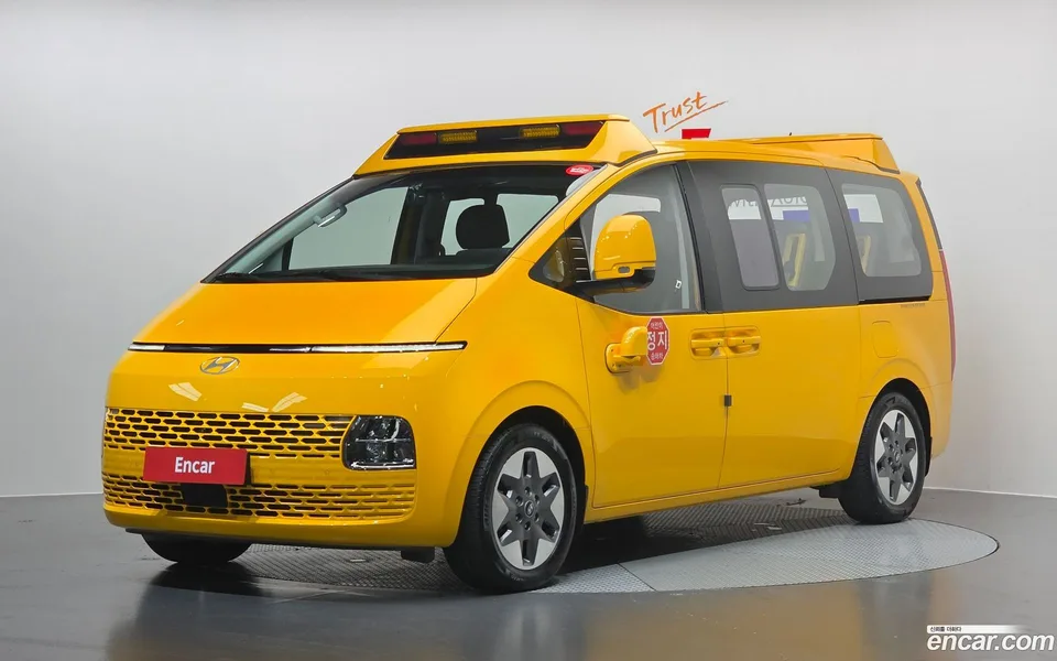 Hyundai Staria 2024