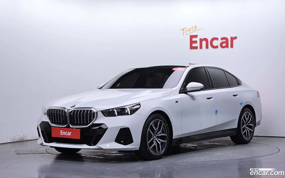 BMW 5 Series 2025