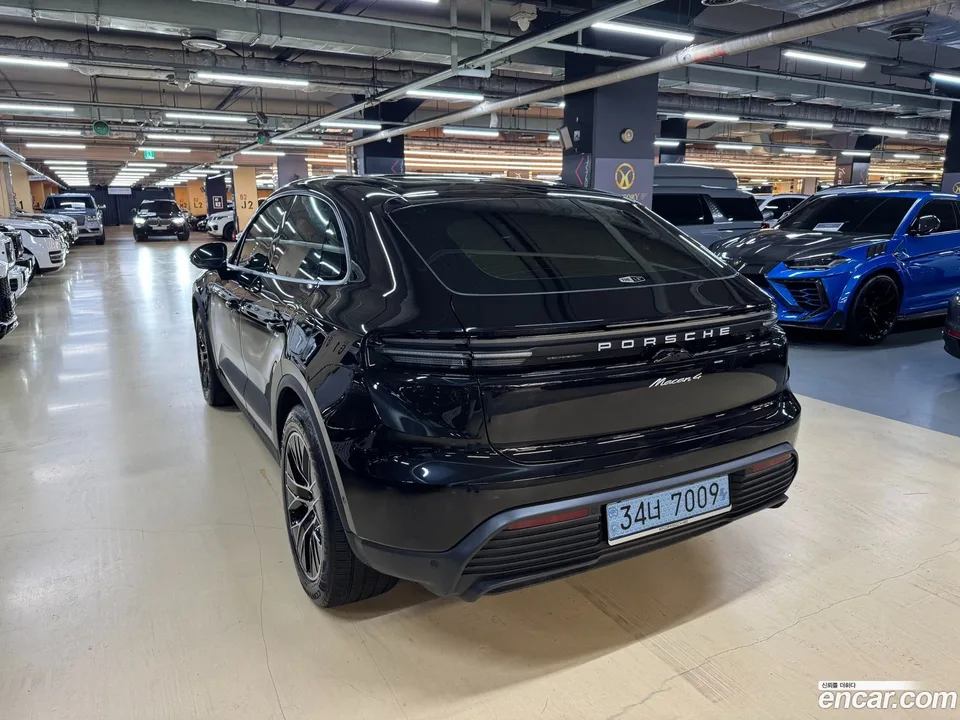 Porsche Macan Electric 4 2025 — миниатюра 4