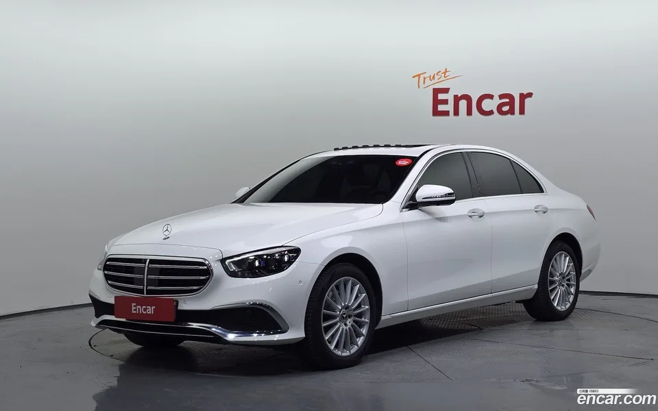 Mercedes-Benz E-Class 2023