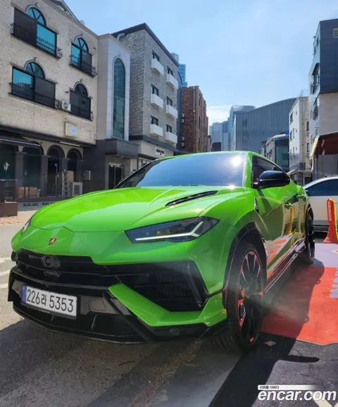 Lamborghini Urus 2023 buy in Moscow
