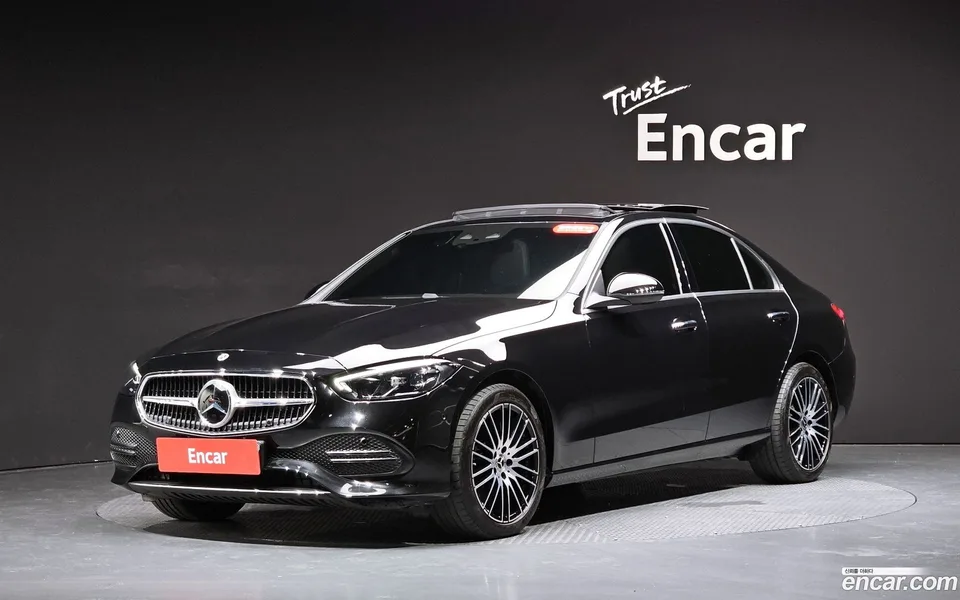 Mercedes-Benz C-Class 2024