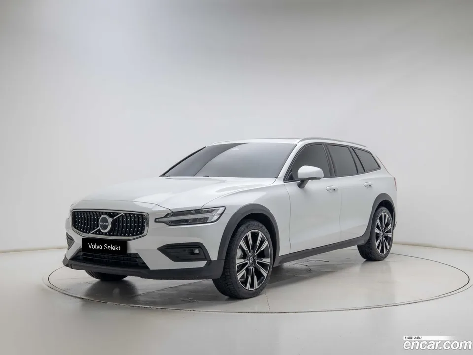 Volvo V60 Cross Country 2026
