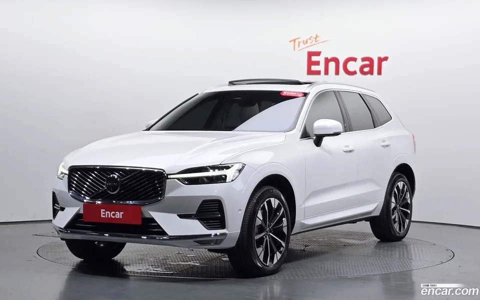 Volvo XC60 2025