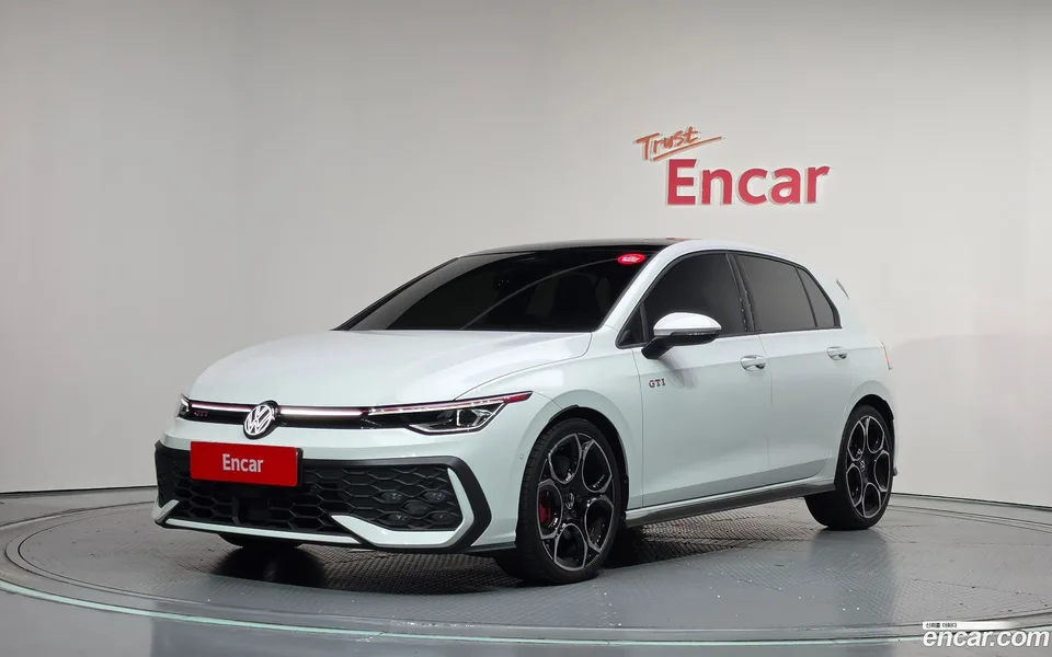 Volkswagen Golf 2025