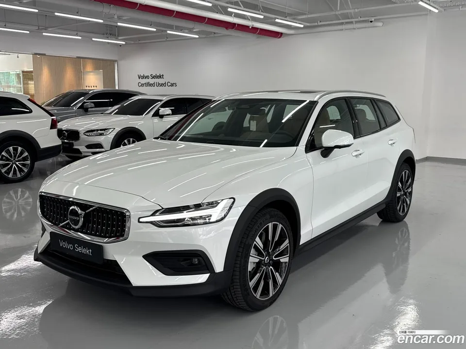 Volvo V60 Cross Country 2026
