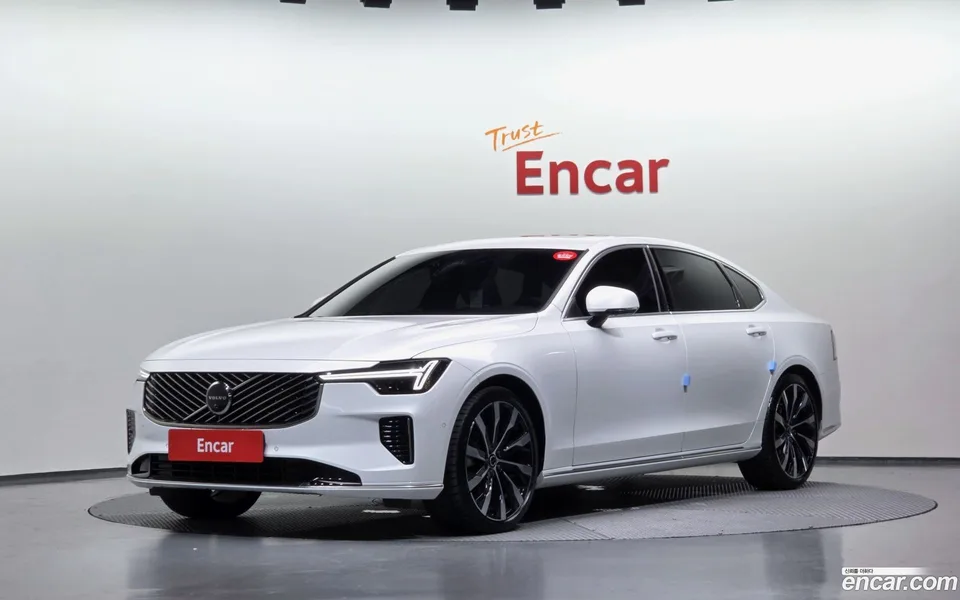 Volvo S90 2025