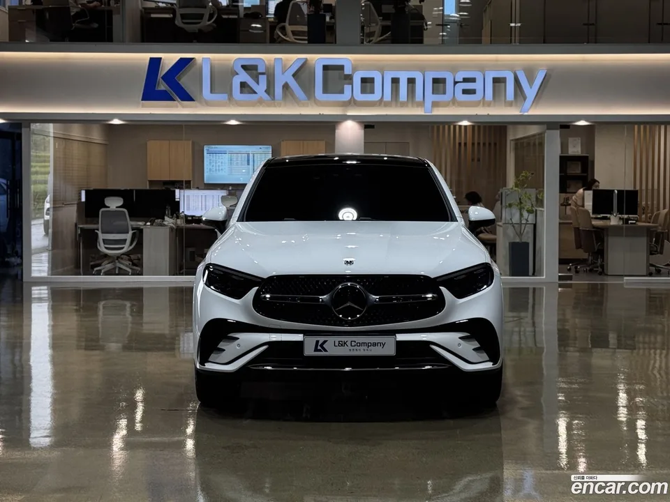 Mercedes-Benz GLC-Class 2026